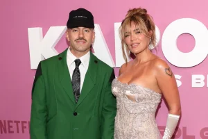 Karol G y Feid logran su primer No. 1 colaborativo con ‘Verano Rosa’